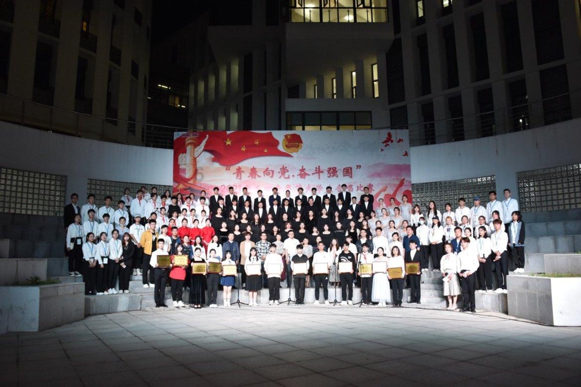 怎么样装修电视墙，会显得客厅大气？游戏画面